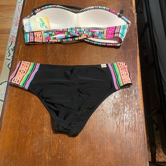 Colorful Striped Bikini Set - Picture 3 of 3